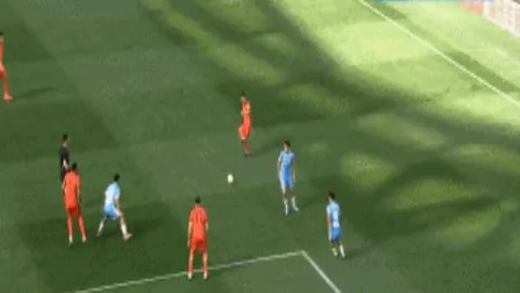 国米对战尤文国家德比首发揭晓：坎比亚索回归阵中，道格拉斯-路易斯缺席战局